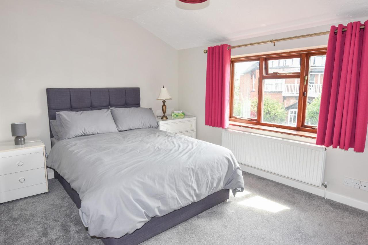 Dartmouth House Villa Totland Екстериор снимка