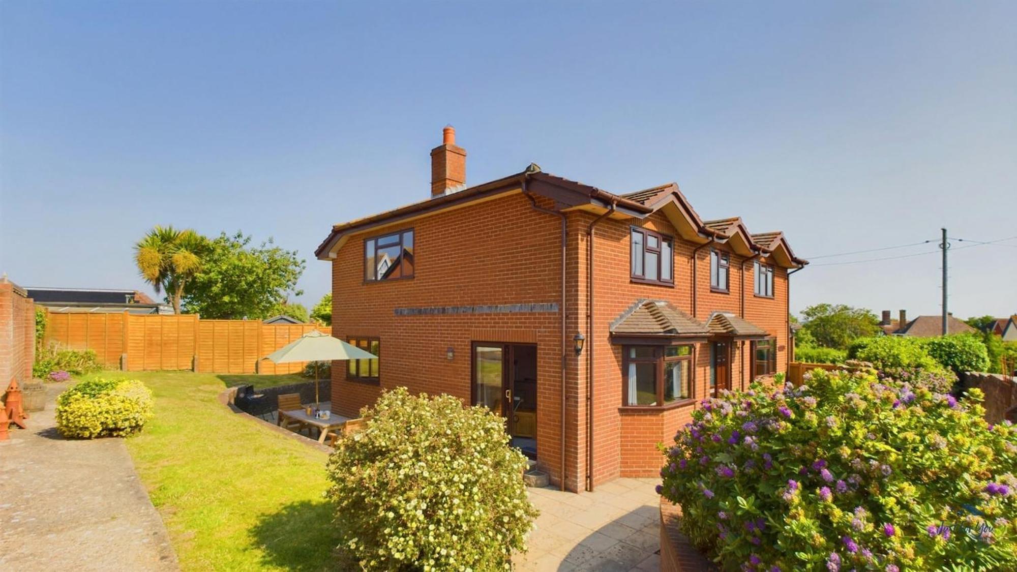 Dartmouth House Villa Totland Екстериор снимка